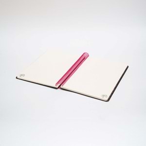 Space License Barbie Together We Shine Spiralli Siyah Butik Defter Noktalı 96 Yaprak