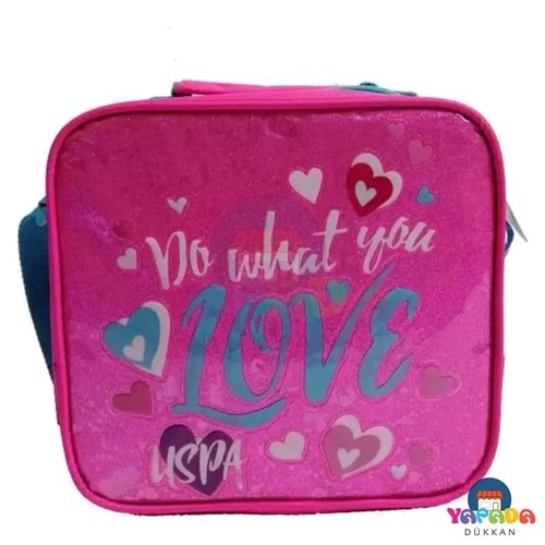 U.S. Polo Assn. PLBSÇ20170 22 x 6,5 x 20,5 cm Pembe Love Desenli Askılı Beslenme Çantası