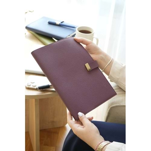 Victoria’s Journals Executive Vegan Deri Defter. 19x25 Cm. 100 Gr. 176 Sayfa. Kenar Yaldızlı Bordo 125-2139