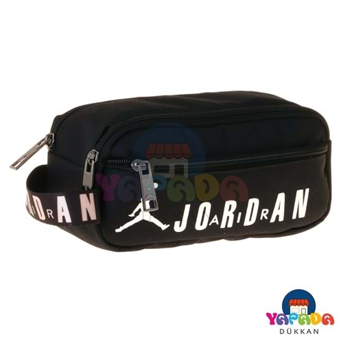 Jordan Air Q3169 Cleveland Black 10 × 21 × 9 cm 1,8 L Üç Bölmeli Siyah Kalem Çantası