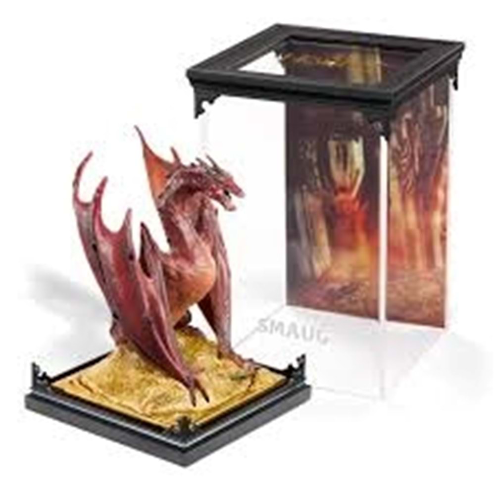 Noble Collection- Magical Creatures Smaug Diorama